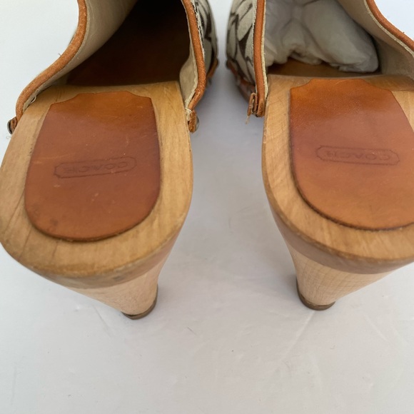 Coach Made in Italy Signature Wooden Mule Heels - Picture 4 of 8